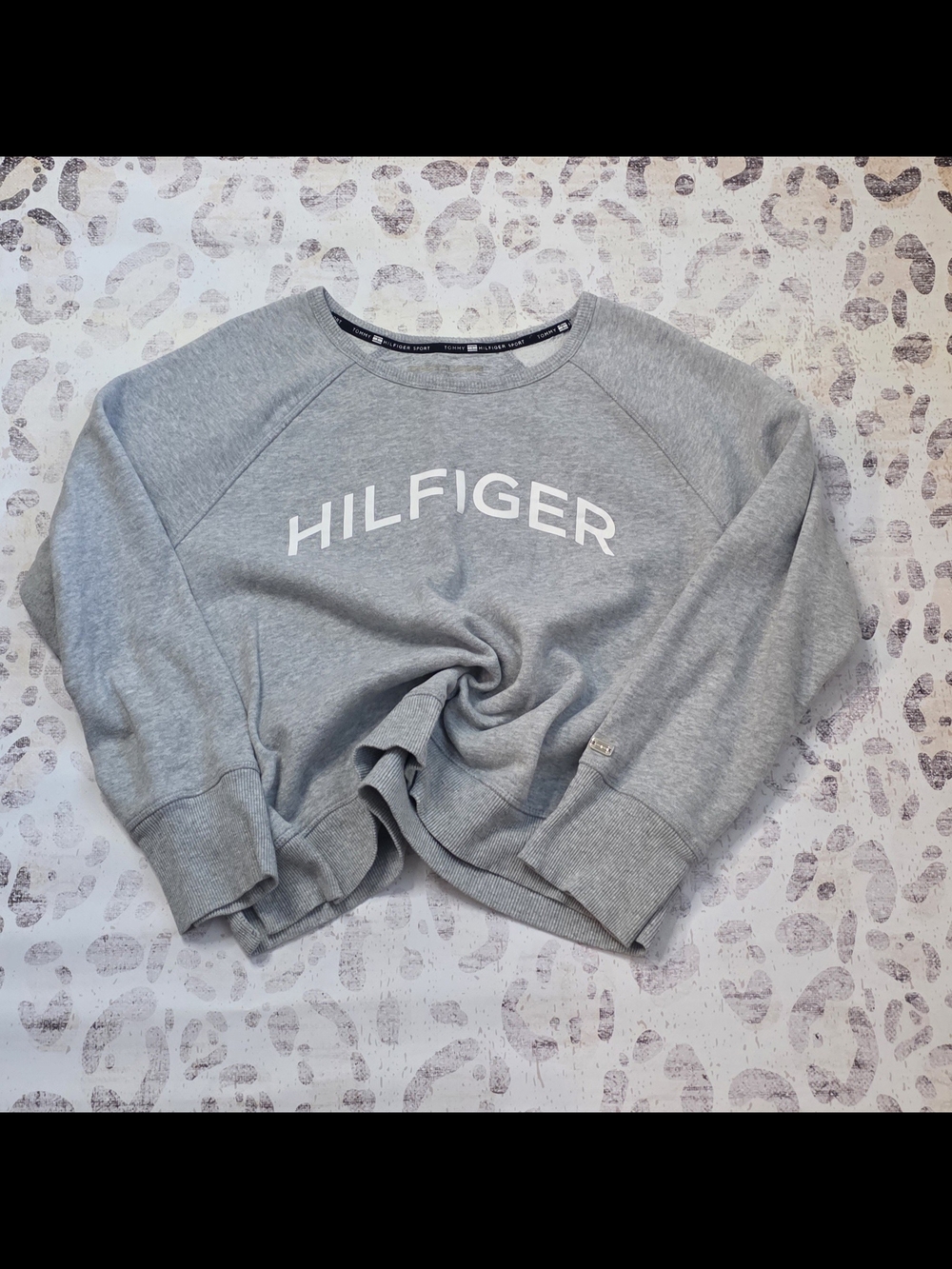 Tommy Hilfiger Women's Gray Hilfiger Logo Sweatshirt